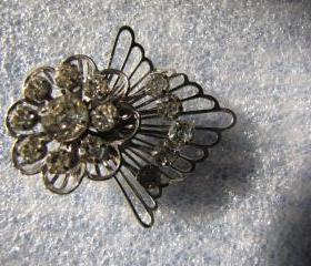 Vintage Art Nouveau Inspired Rhinestone Brooch
